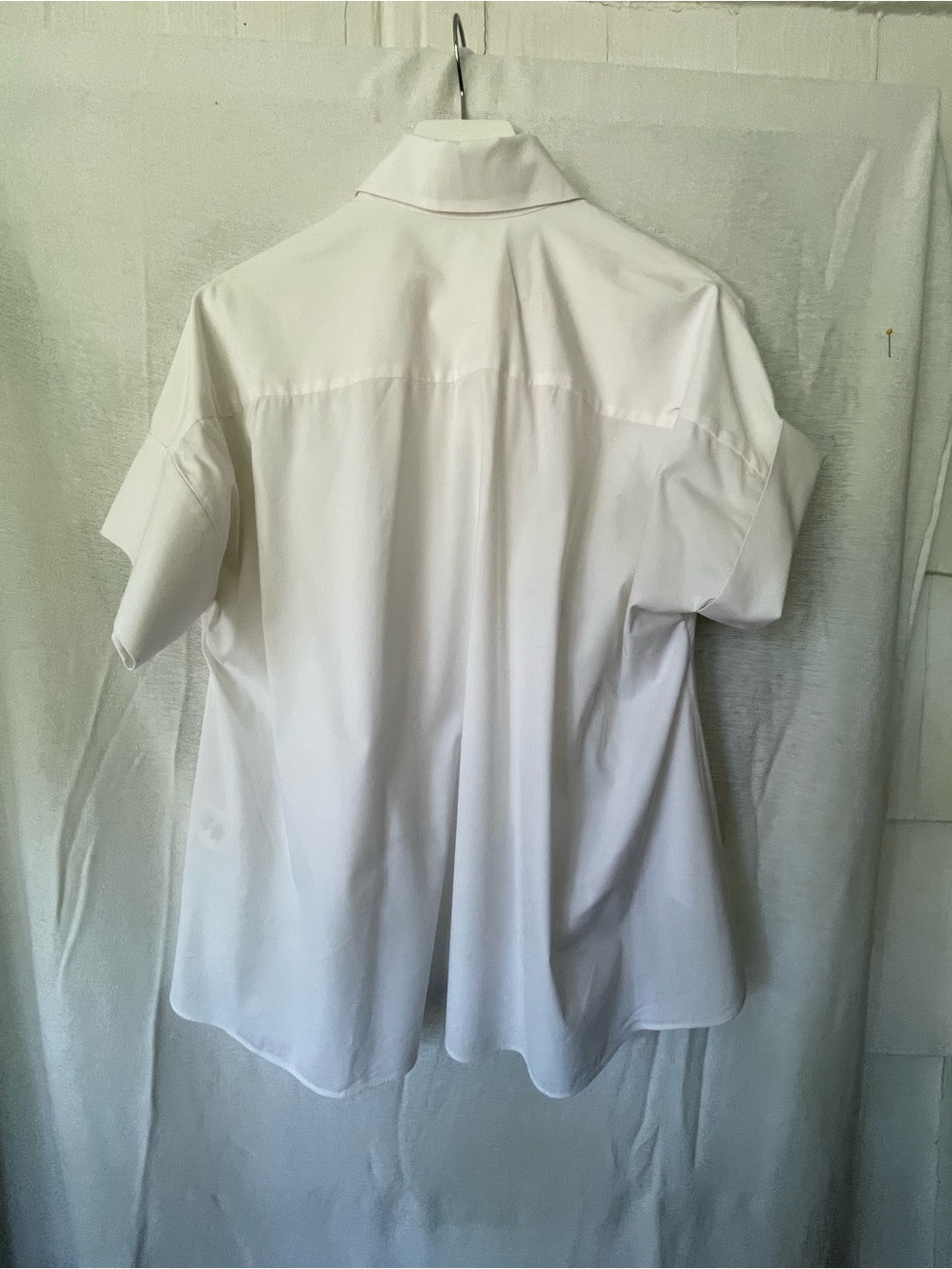 Alice and Olivia white button down blouse short sleeve perfect condition M - Picture 10 of 10
